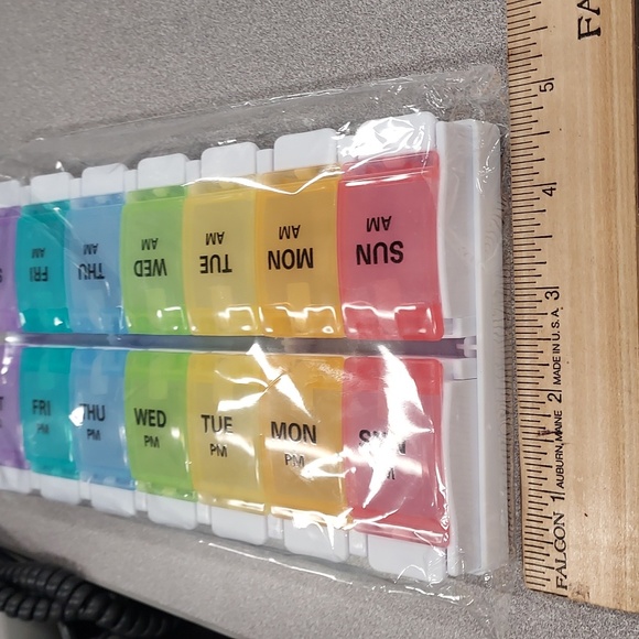 AM/PM 7 day pill box. Brand new - Picture 2 of 4